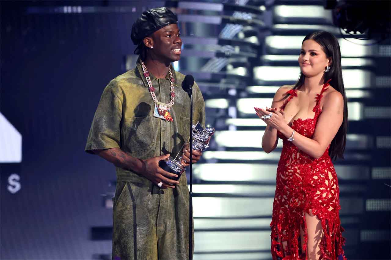 Rema and Selena Gomez Win Best Afrobeats Award for “Calm Down” at the 2023 MTV Video Music Awards